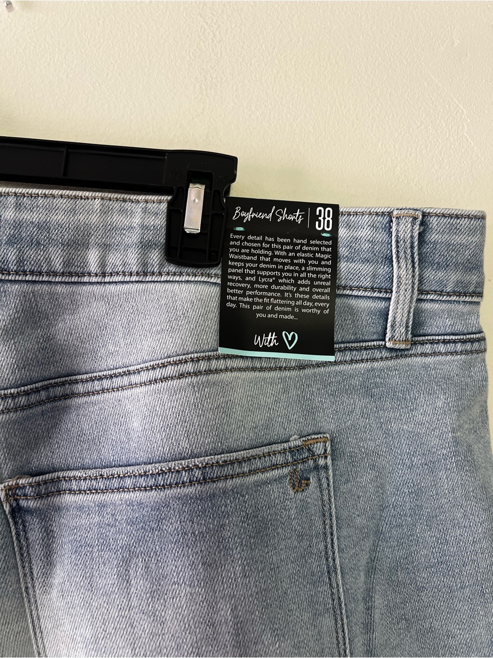 LuLaRoe Women's Light Blue Rolled Hem Denim Boyfriend Shorts - Picture 3 of 4